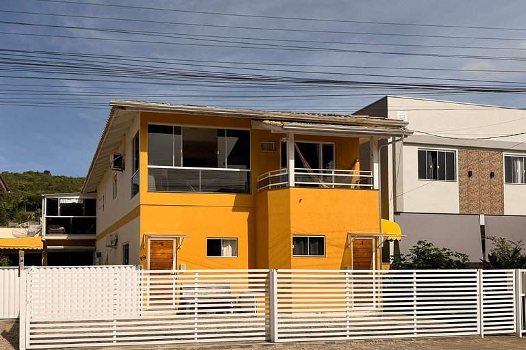 Apartamento 450 m da Praia em Porto Belo