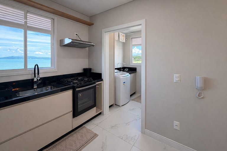 Apartamento 300 Metros do Mar em Itapema