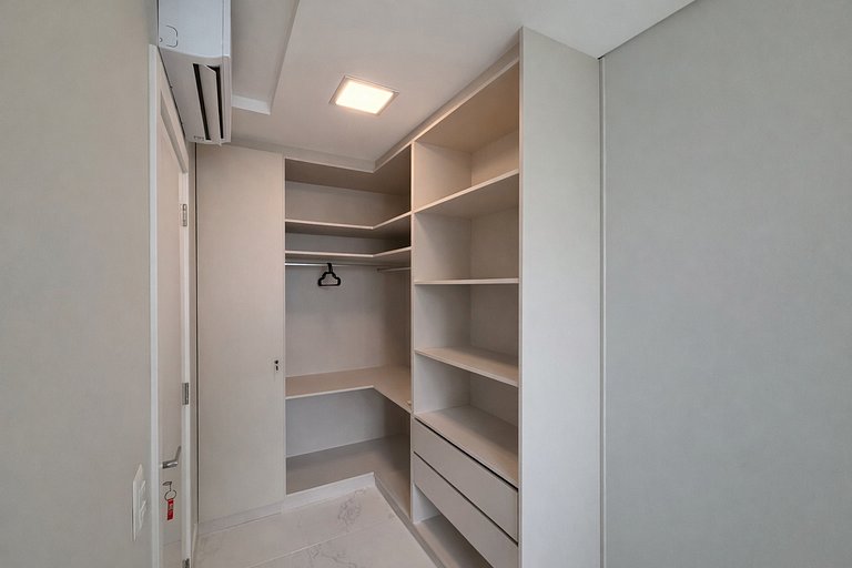 Apartamento 300 Metros do Mar em Itapema