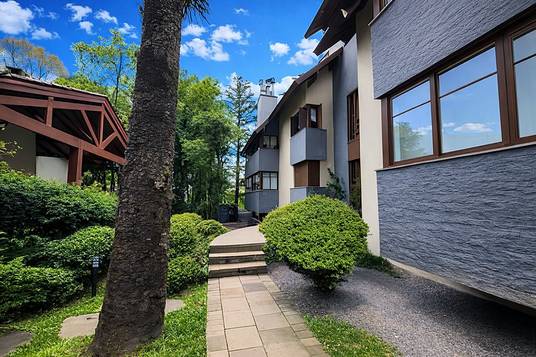 Studio com Lareira e Churrasqueira | Gramado