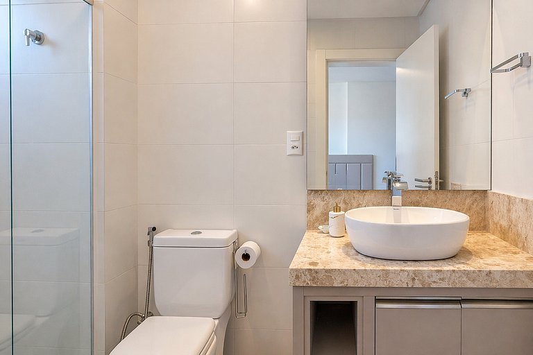 Apartamento Luxuoso 400 m do Mar em Itapema