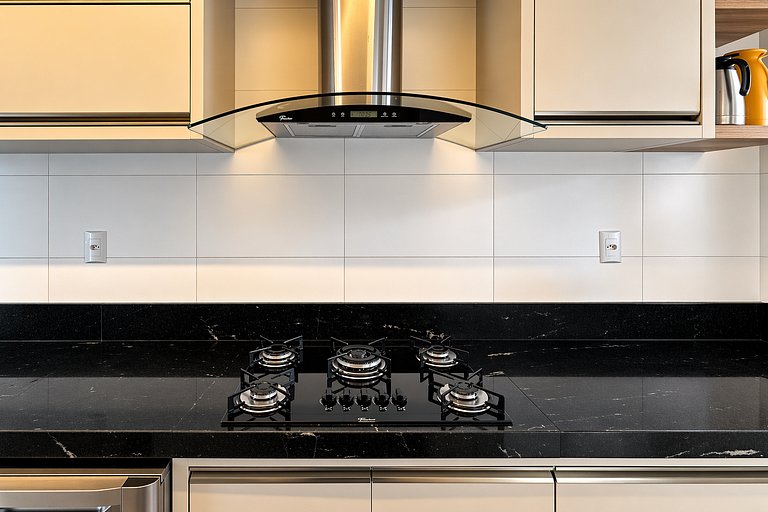 Apartamento Luxuoso 400 m do Mar em Itapema