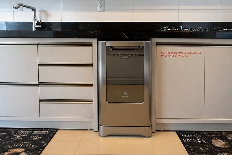 Apartamento Luxuoso 400 m do Mar em Itapema