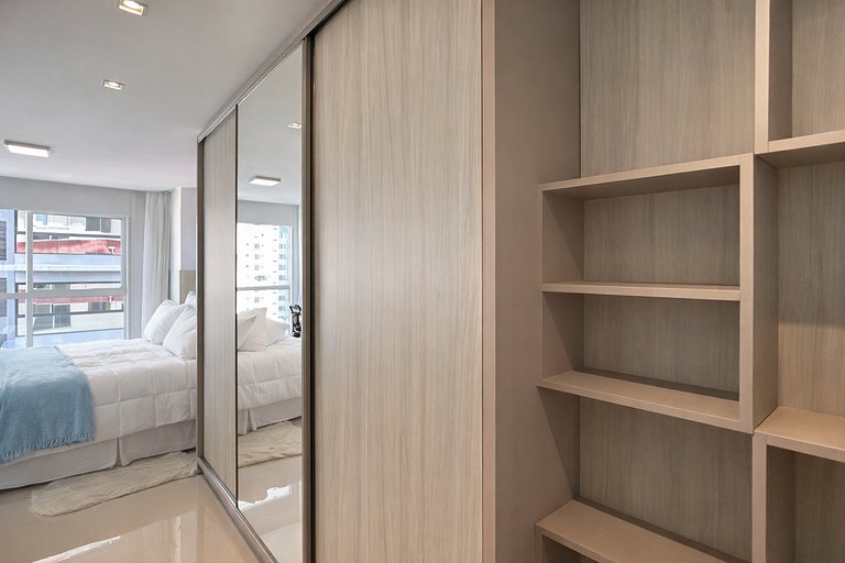 Apartamento Luxuoso 400 m do Mar em Itapema