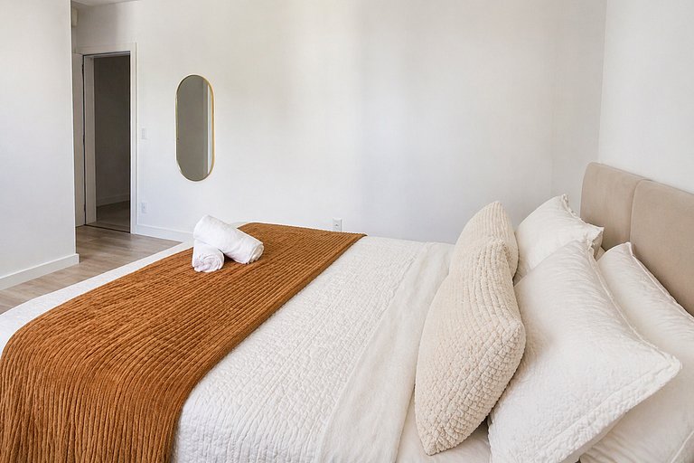 Apartamento 2 Dormitórios | Meia Praia - Itapema