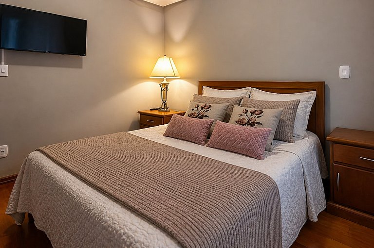 Apto no Centro de Gramado | Sauna, Hidro e Piscina
