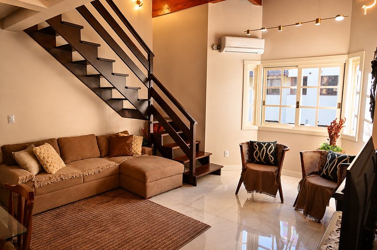 Apartamento Duplex ao lado da Rua Torta | Gramado