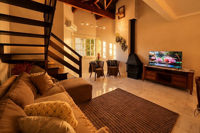 Apartamento Duplex ao lado da Rua Torta | Gramado