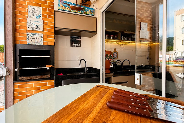 Apartamento com Piscina e Jacuzzi em Porto Belo