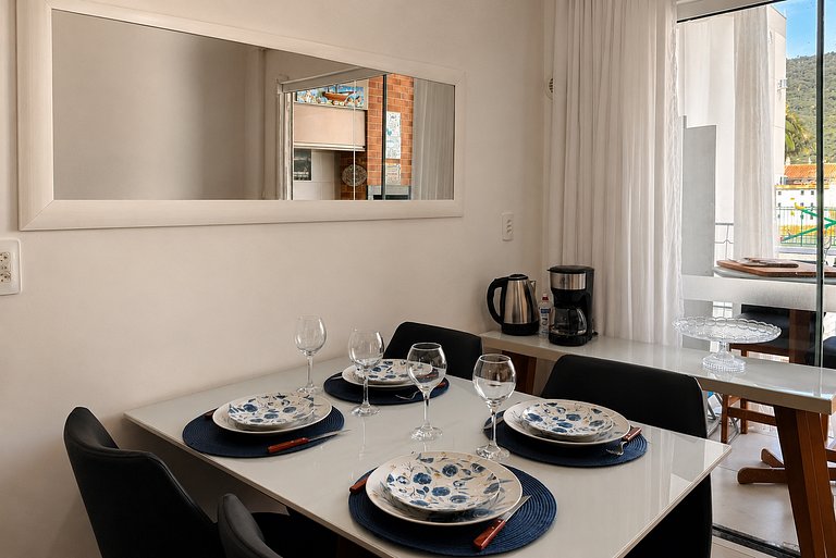 Apartamento com Piscina e Jacuzzi em Porto Belo