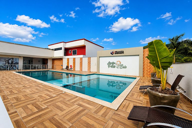 Apartamento com Piscina e Jacuzzi em Porto Belo