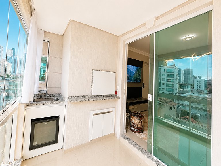 Apartamento 950 Metros do Mar em Itapema