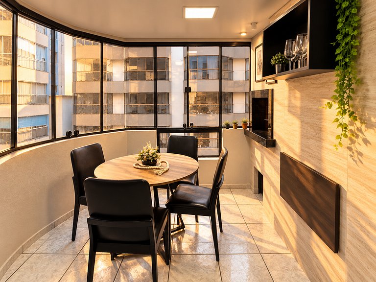 Apartamento 50 m da Praia em Itapema | Vista Mar