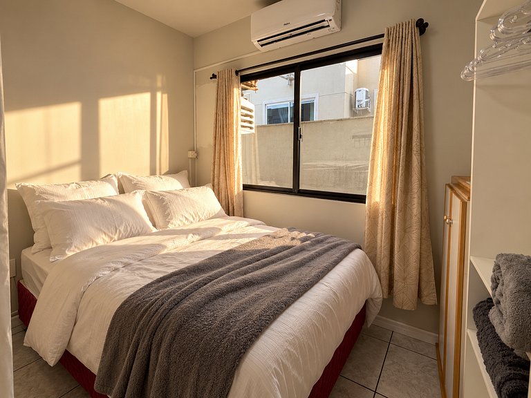 Apartamento 50 m da Praia em Itapema | Vista Mar
