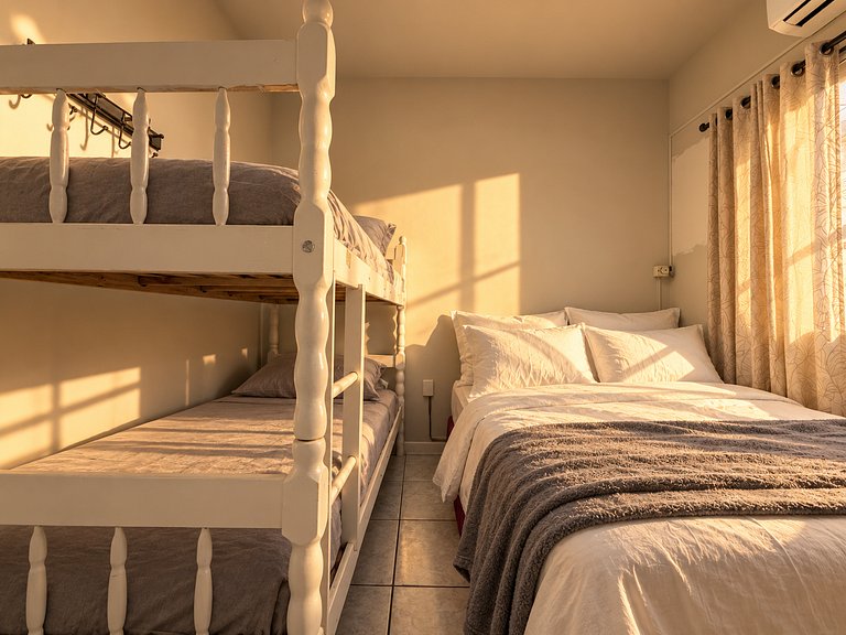 Apartamento 50 m da Praia em Itapema | Vista Mar