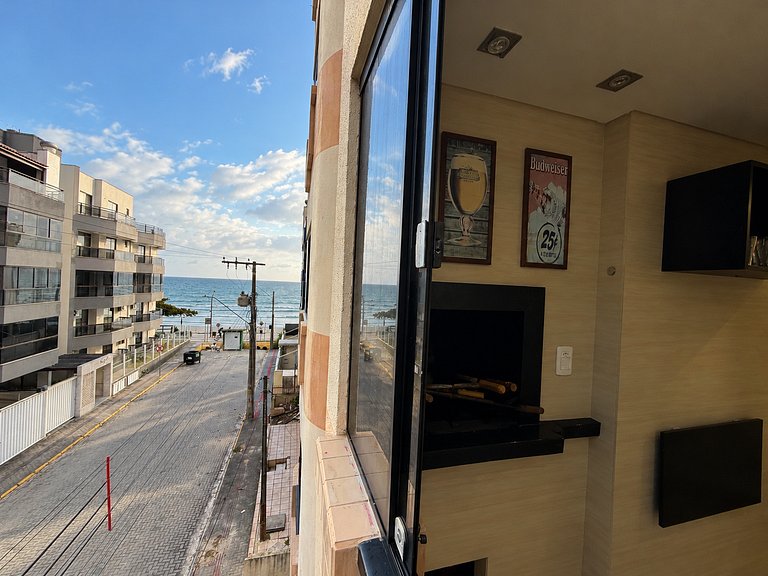 Apartamento 50 m da Praia em Itapema | Vista Mar