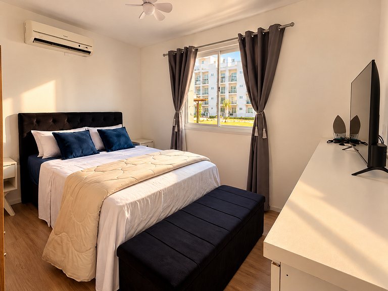 Apartamento com Piscina em Porto Belo