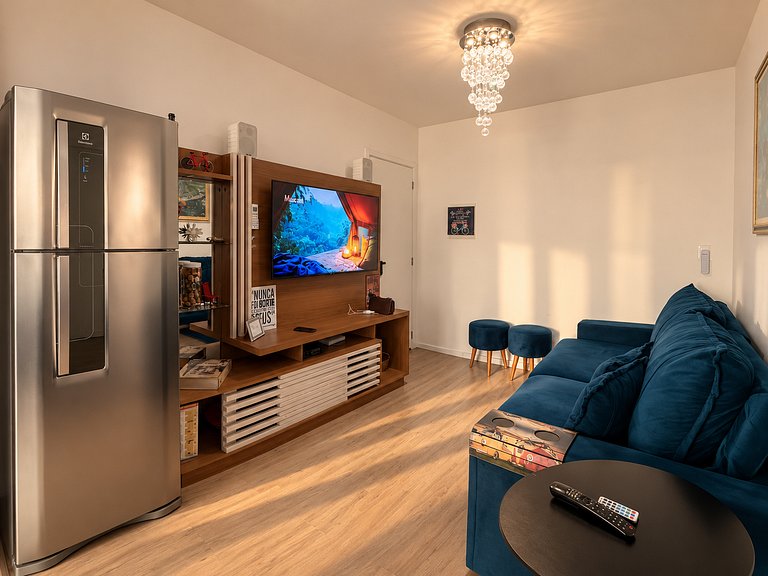 Apartamento com Piscina em Porto Belo