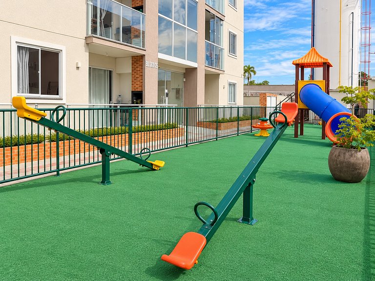Apartamento com Piscina em Porto Belo