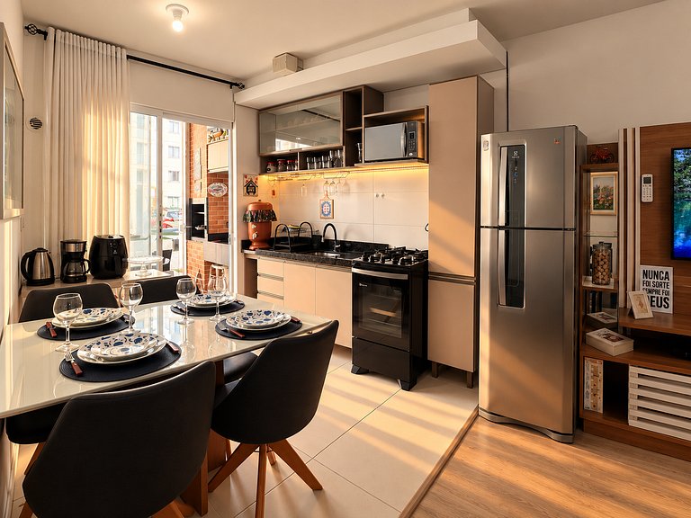 Apartamento com Piscina em Porto Belo